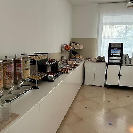 Hotel Massimo Riccione Ngoại thất bức ảnh