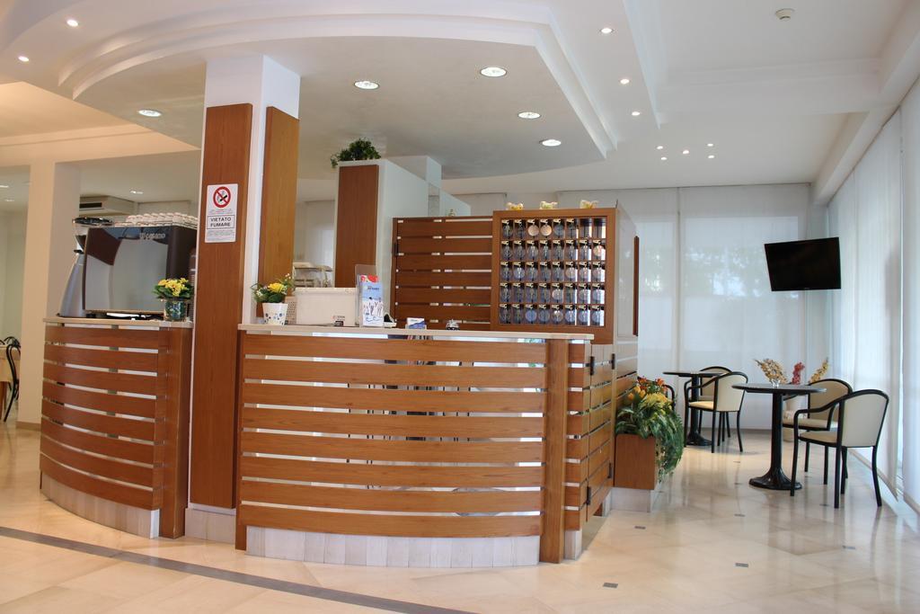 Hotel Massimo Riccione Ngoại thất bức ảnh