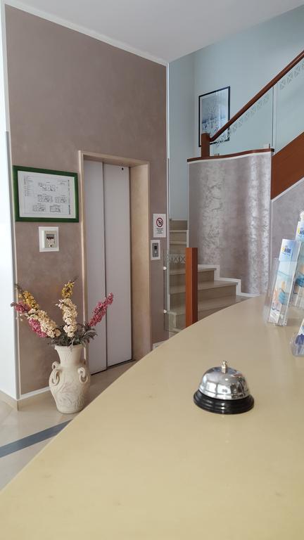 Hotel Massimo Riccione Ngoại thất bức ảnh