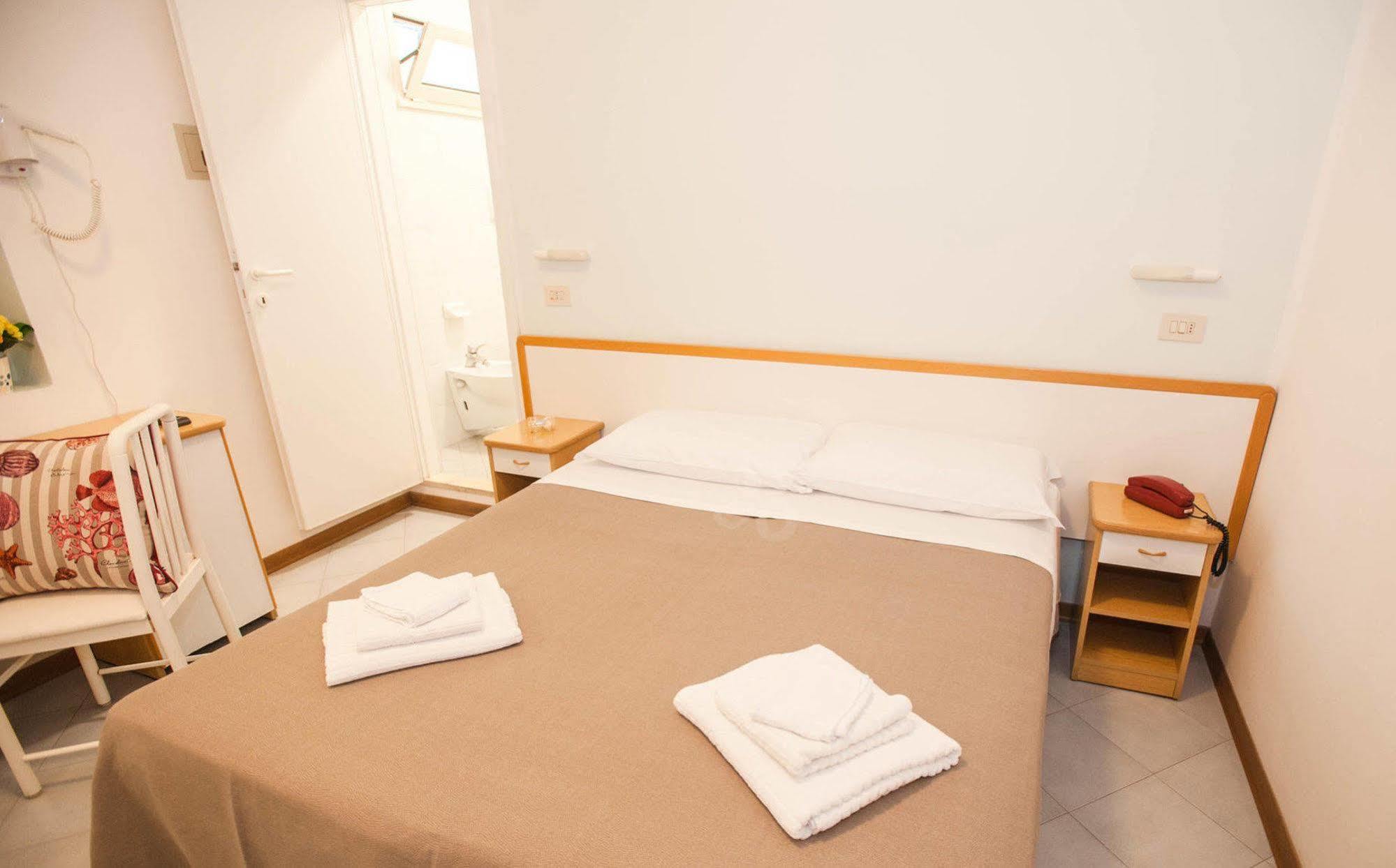 Hotel Massimo Riccione Ngoại thất bức ảnh